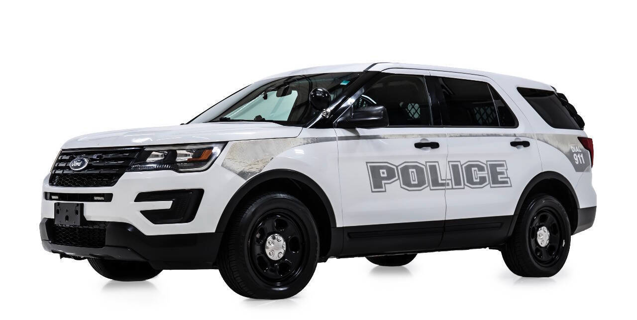 Used 2017 Ford Explorer 4WD Police Interceptor image 2