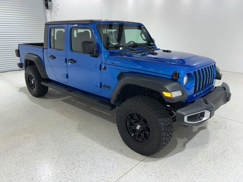 Used 2023 Jeep Gladiator Sport w/ Trailer Tow Package AWD/4WD image 7