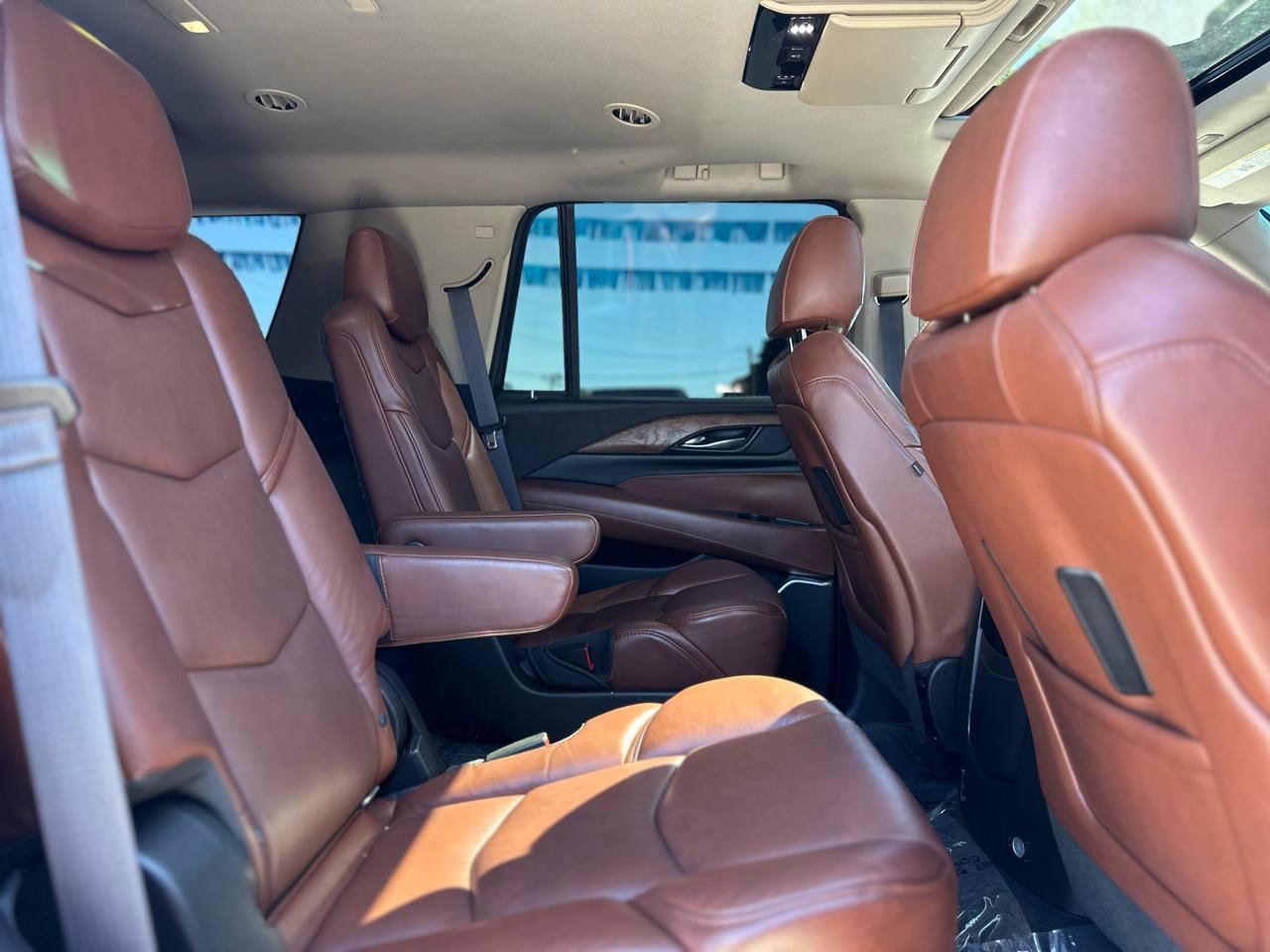Used 2017 Cadillac Escalade Premium Luxury RWD image 17