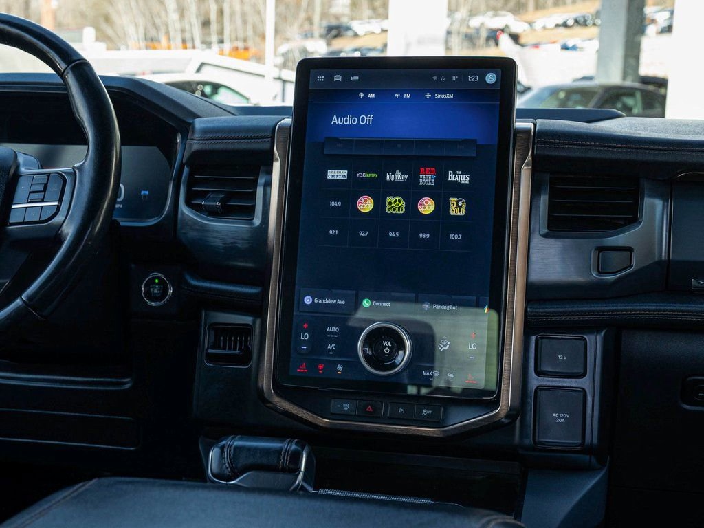 Used 2023 Ford F150 Lightning Lariat image 17