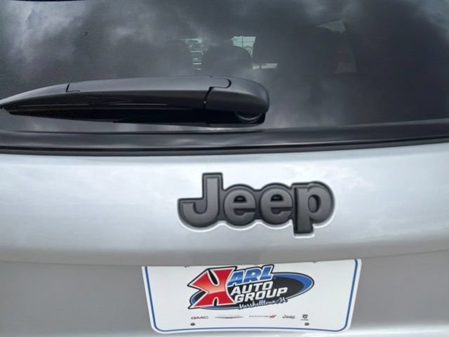 New 2026 Jeep Compass Trailhawk w/ Trailer Tow Group AWD/4WD image 32