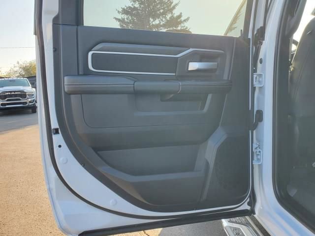Used 2025 RAM 3500 Big Horn image 23
