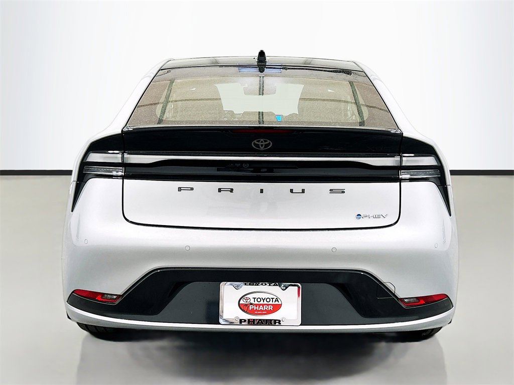 New 2026 Toyota Prius Plug-In Hybrid image 5