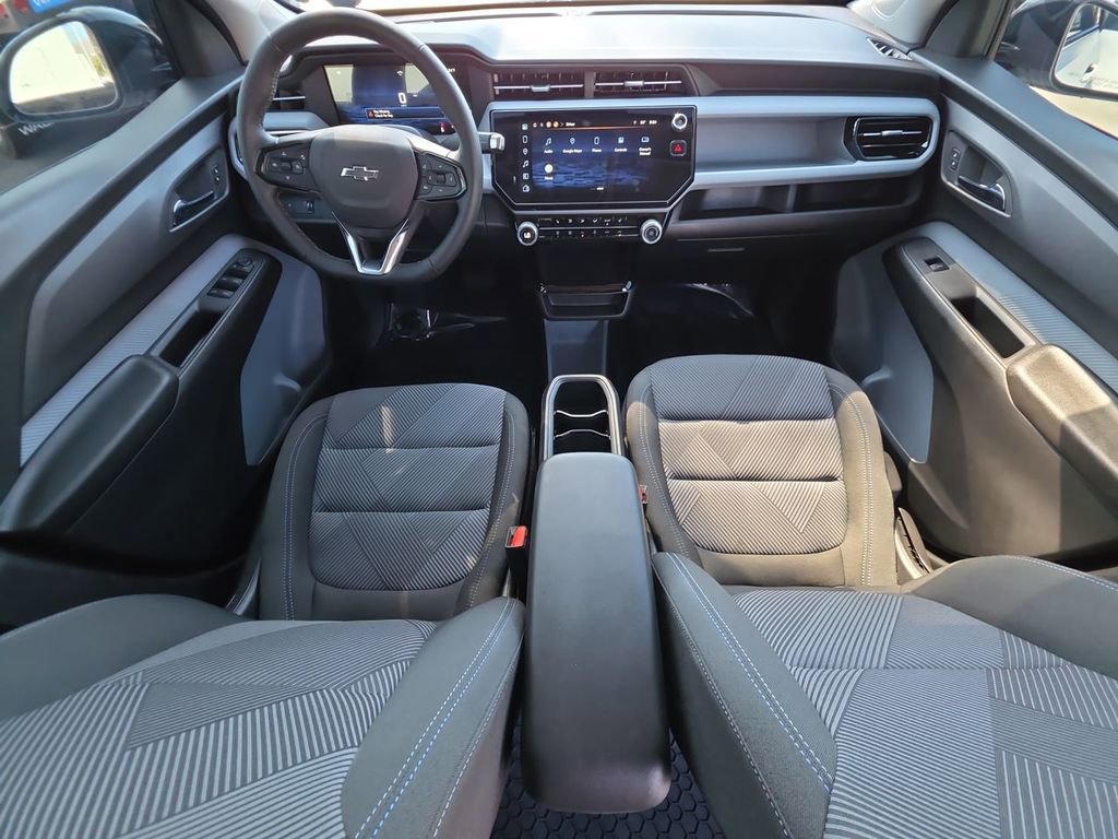 Used 2027 Chevrolet Bolt LT w/ Comfort Package FWD image 21