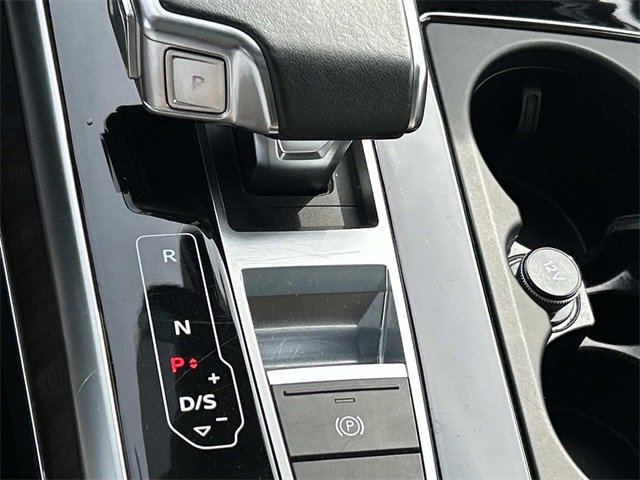 Used 2020 Audi Q8 Premium Plus w/ Premium Plus Package image 38