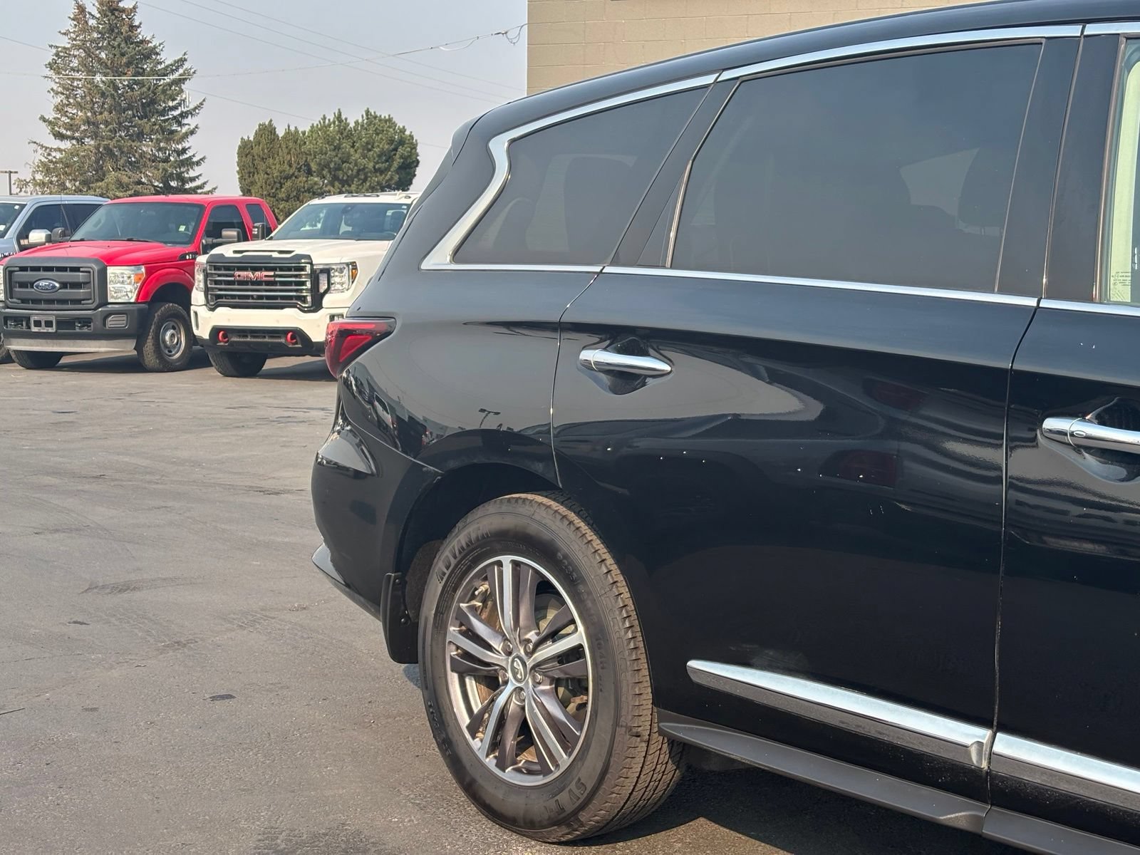 Used 2019 INFINITI QX60 Pure FWD image 3