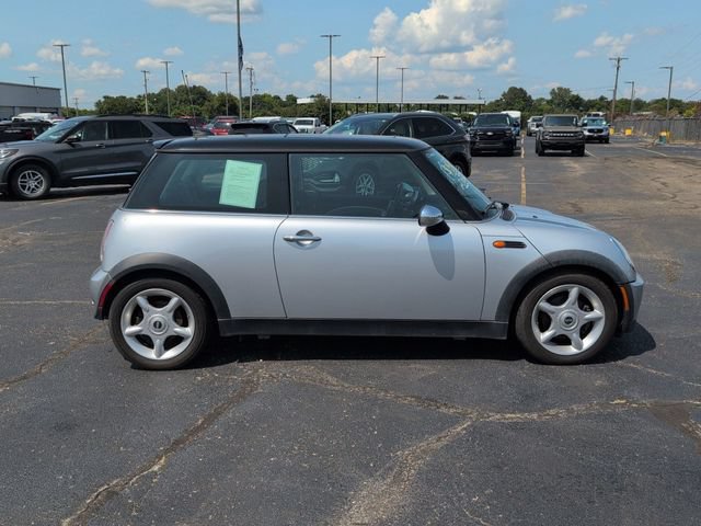 Used 2005 MINI Cooper Hardtop FWD image 9