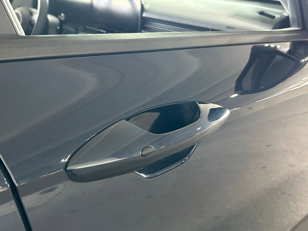 Used 2024 Hyundai Kona SE image 11