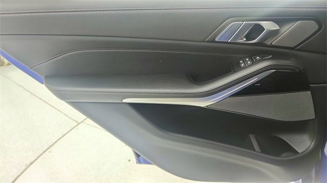 Used 2026 BMW X7 M60i image 36