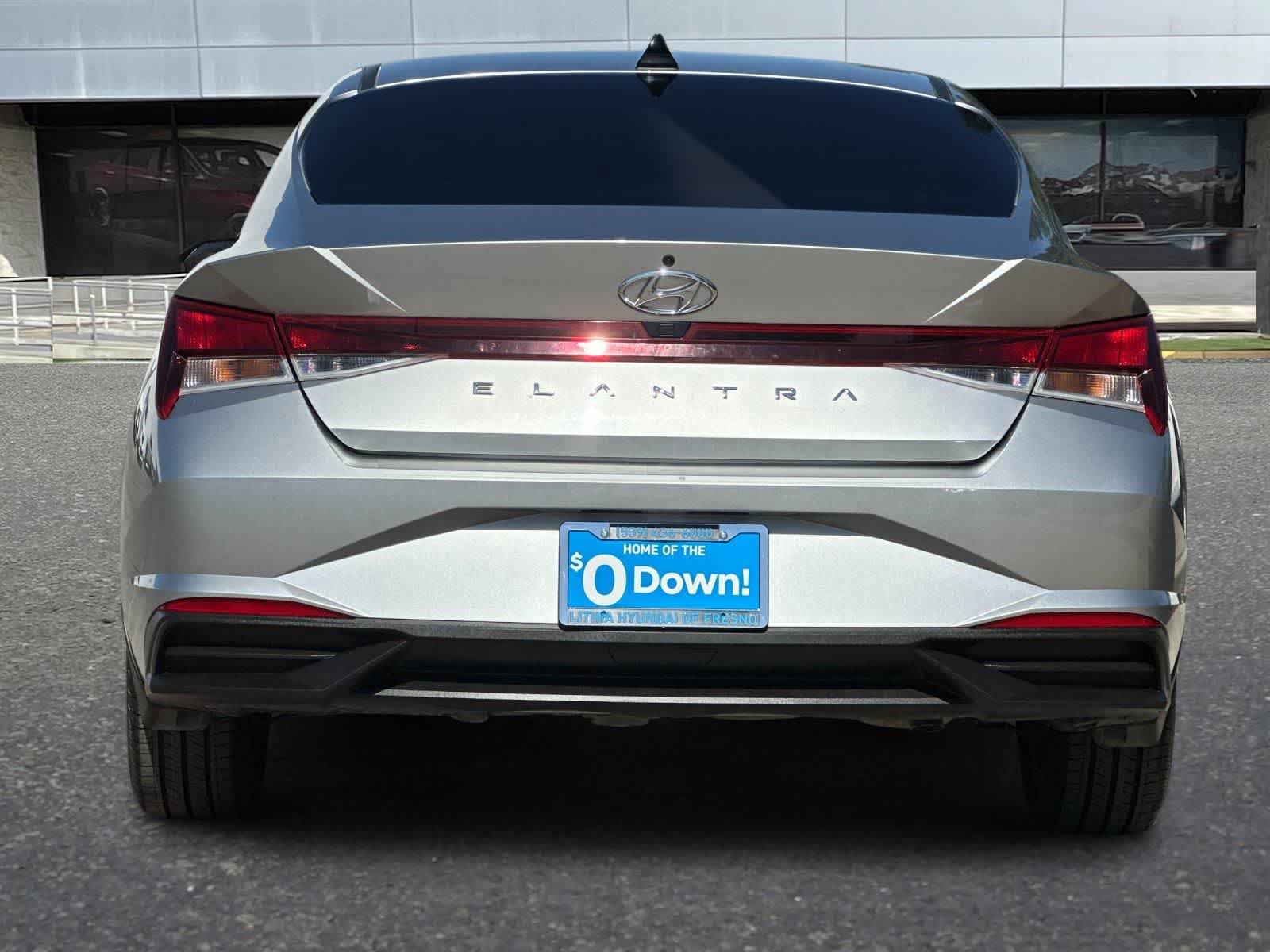 Used 2022 Hyundai Elantra SEL FWD image 8