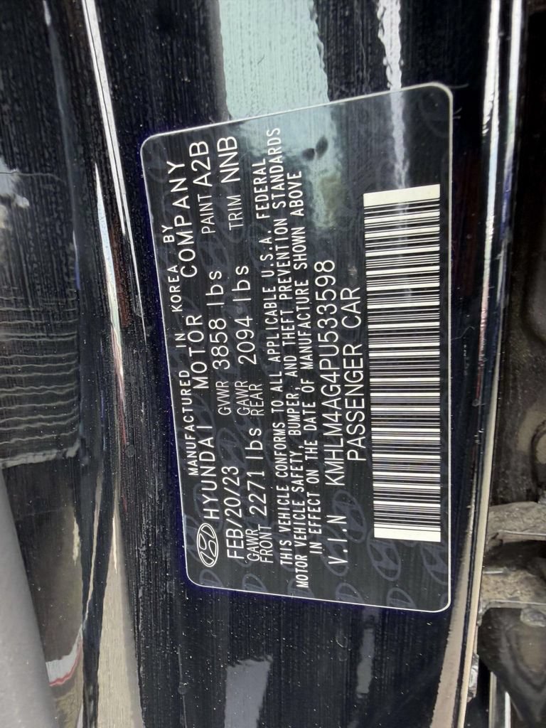 Used 2023 Hyundai Elantra SEL FWD image 17