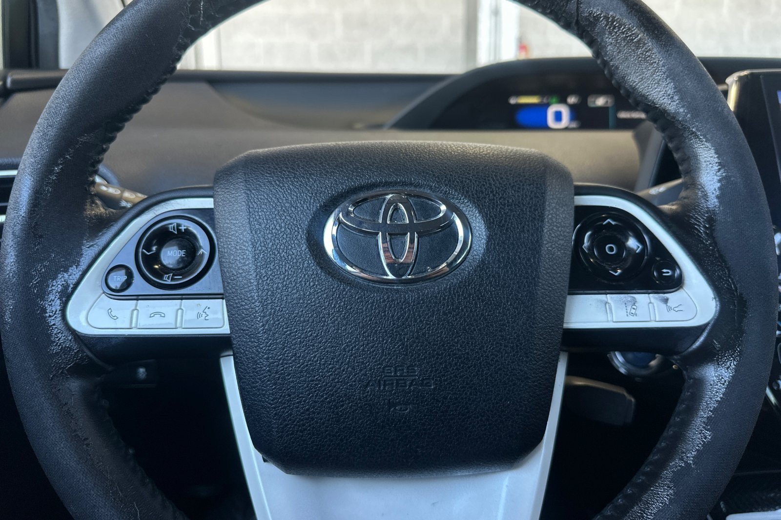 Certified 2017 Toyota Prius Prime Premium w/ Preferred Accessory Package FWD image 22