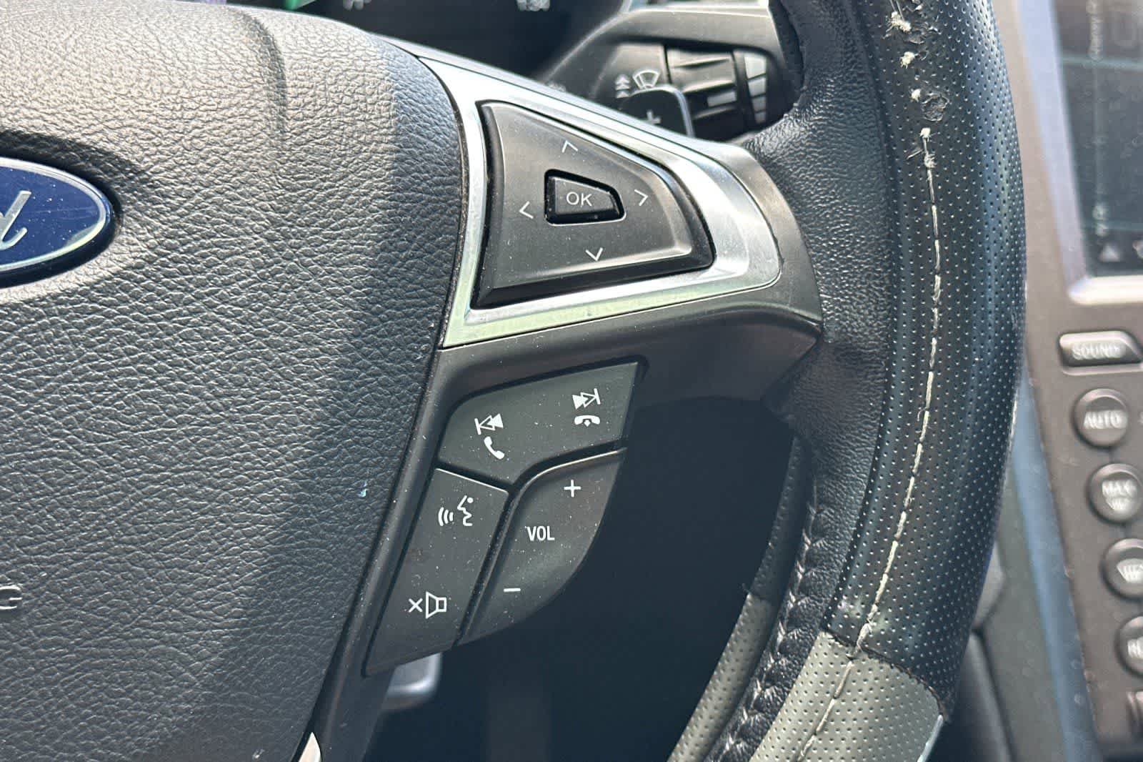 Used 2019 Ford Fusion Titanium AWD/4WD image 27