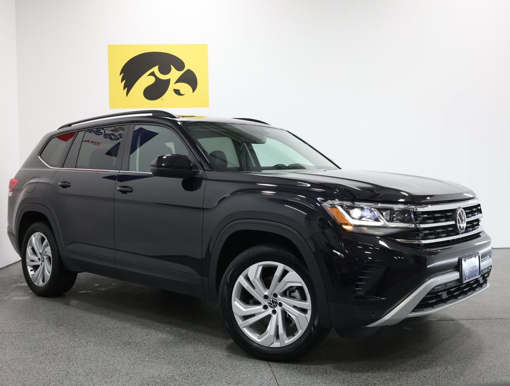 Certified 2023 Volkswagen Atlas SE w/ Panoramic Sunroof Package AWD/4WD image 2