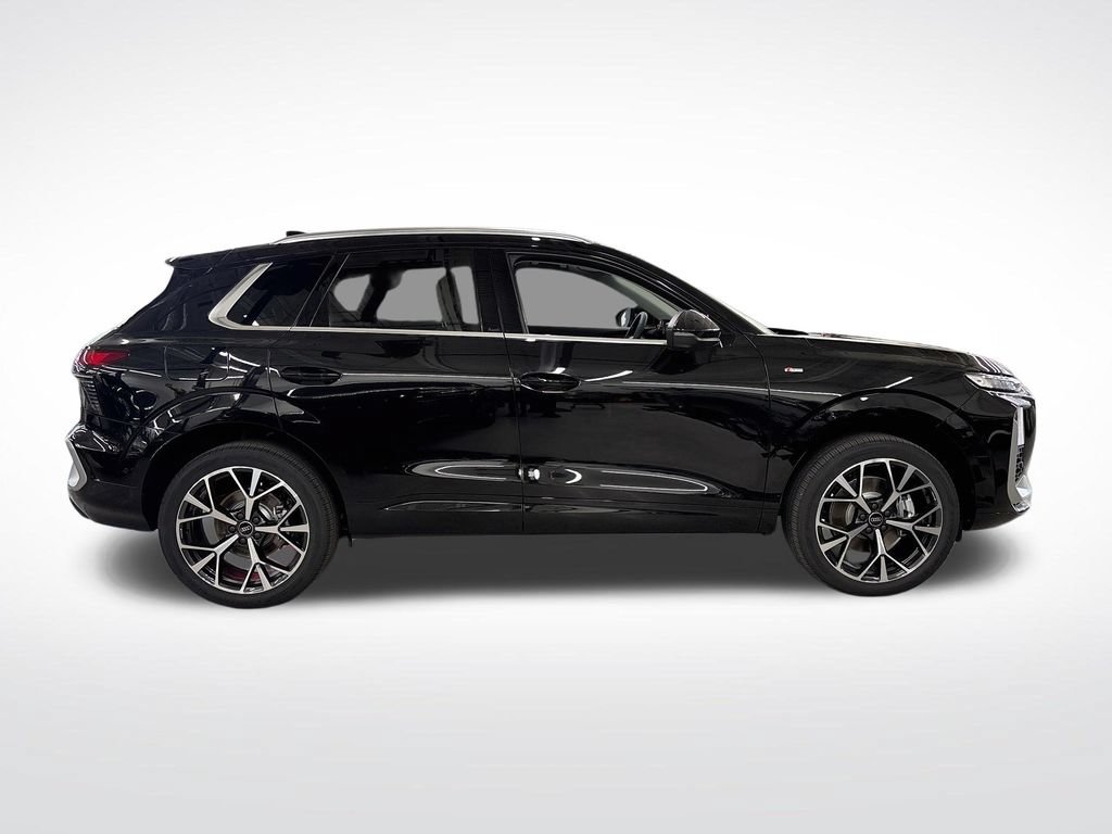New 2026 Audi Q3 quattro 2.0T AWD/4WD image 6
