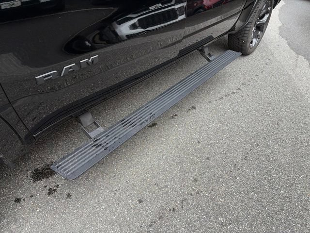 Used 2023 RAM 1500 Limited AWD/4WD image 12