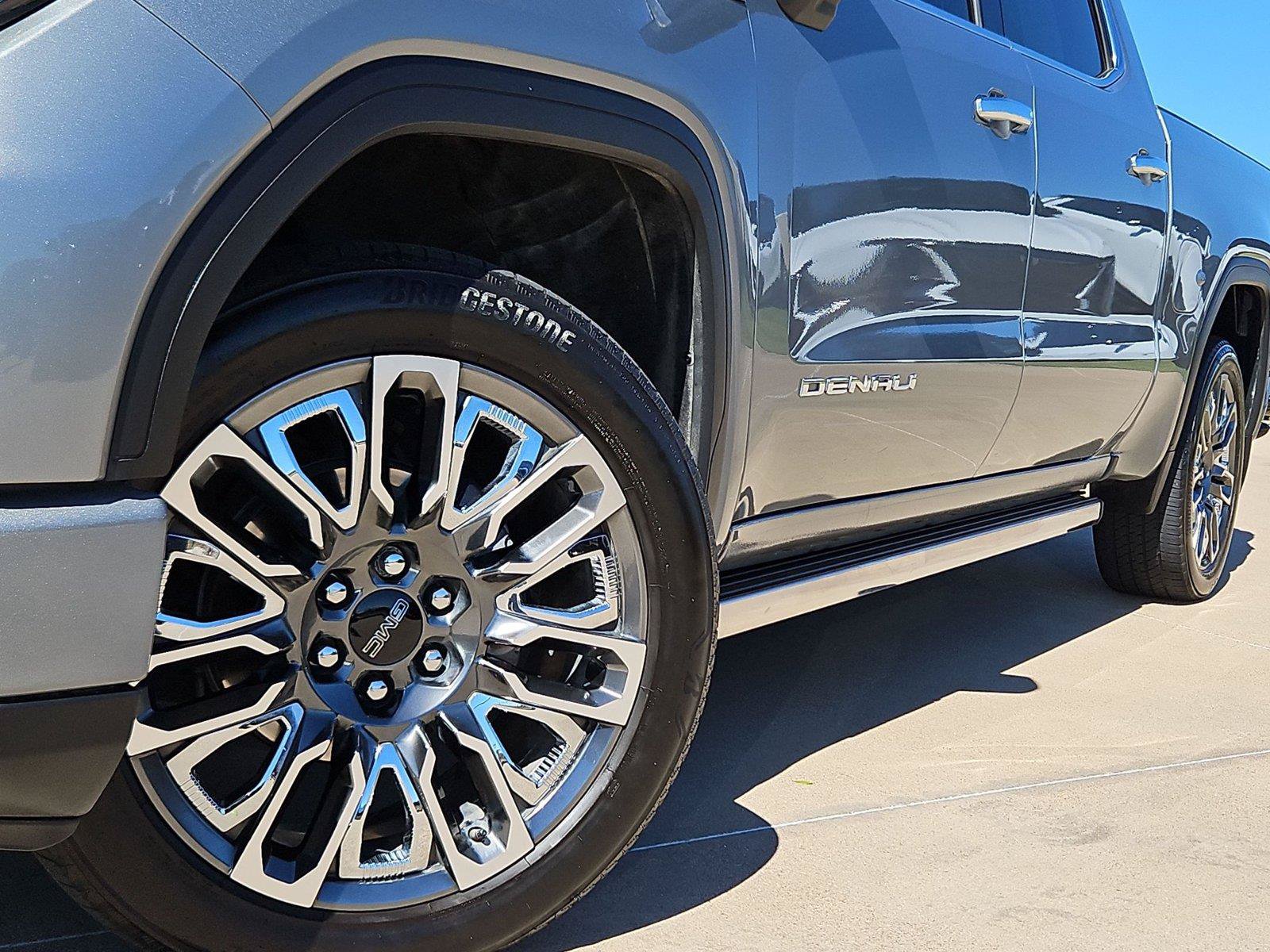 Used 2025 GMC Sierra 1500 Denali Ultimate AWD/4WD image 8