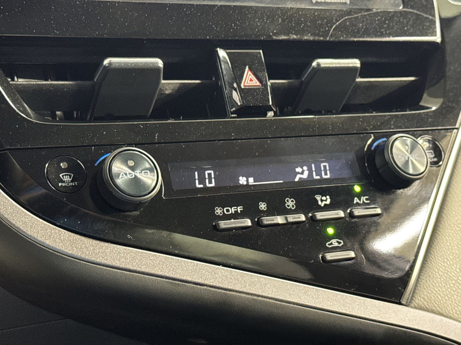 Used 2024 Toyota Camry LE FWD image 32