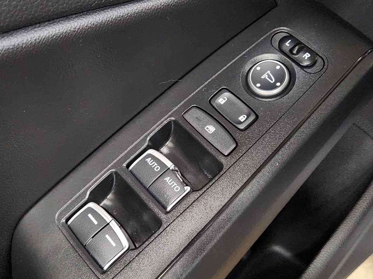 Used 2022 Honda Civic EX-L image 41