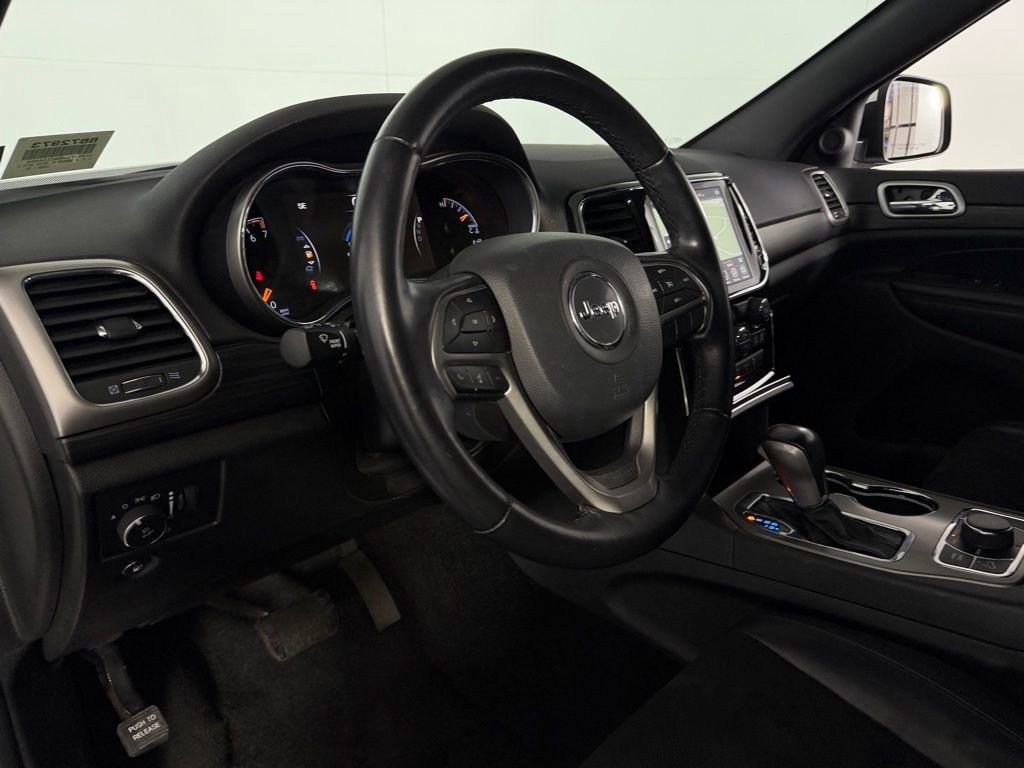 Used 2022 Jeep Grand Cherokee Laredo X AWD/4WD image 22
