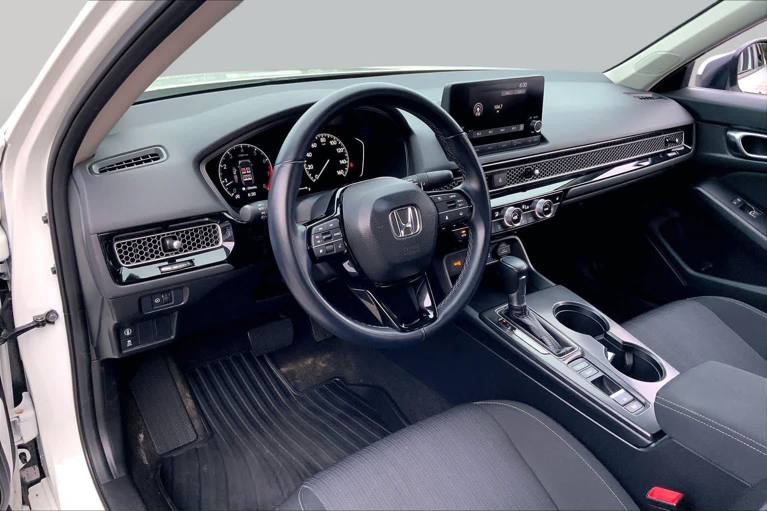 Used 2024 Honda Civic EX image 18