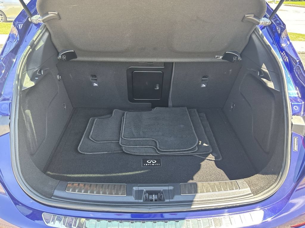 Certified 2018 INFINITI QX30 Sport w/ Sport Leather Package FWD image 21