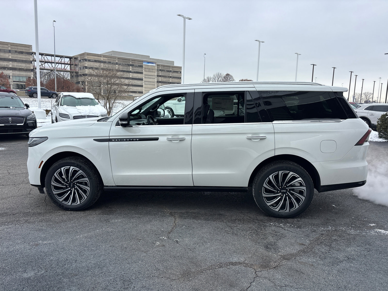 New 2025 Lincoln Navigator Black Label image 4
