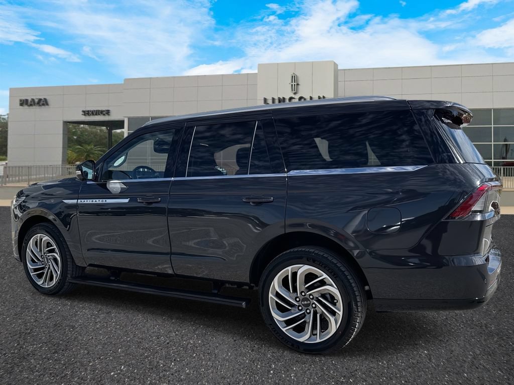New 2026 Lincoln Navigator Reserve AWD/4WD image 5