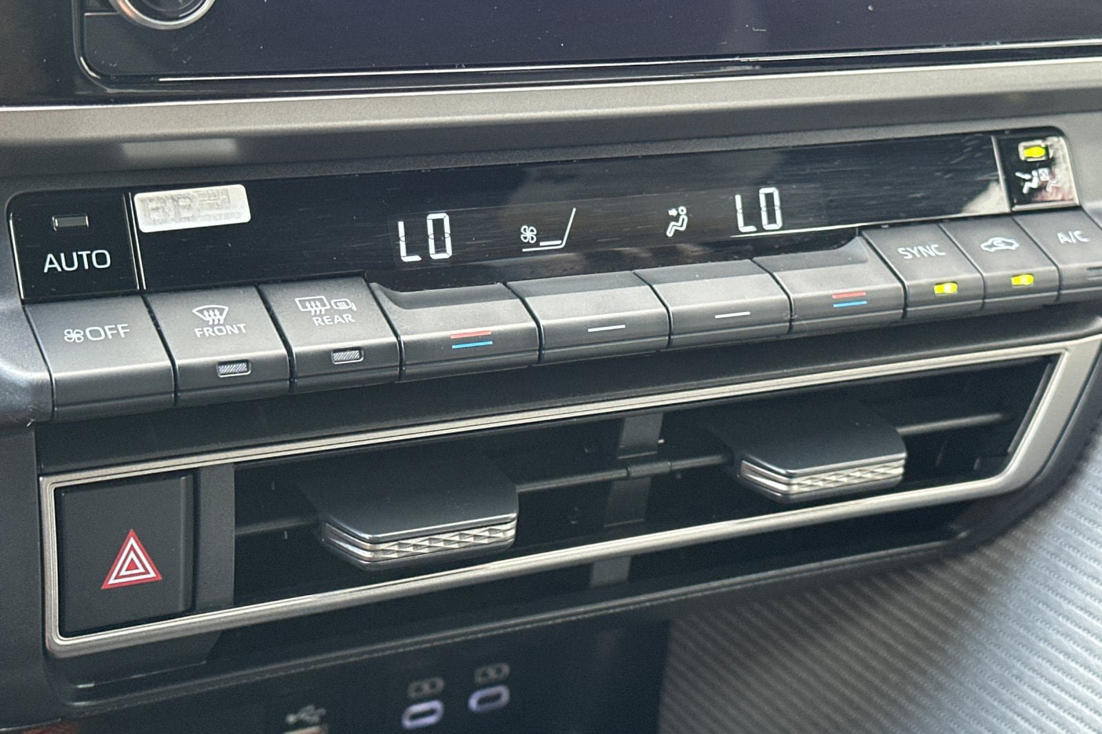 Certified 2025 Toyota Camry SE FWD image 19