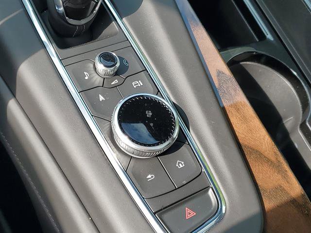 Certified 2024 Cadillac Escalade Premium Luxury Platinum image 69