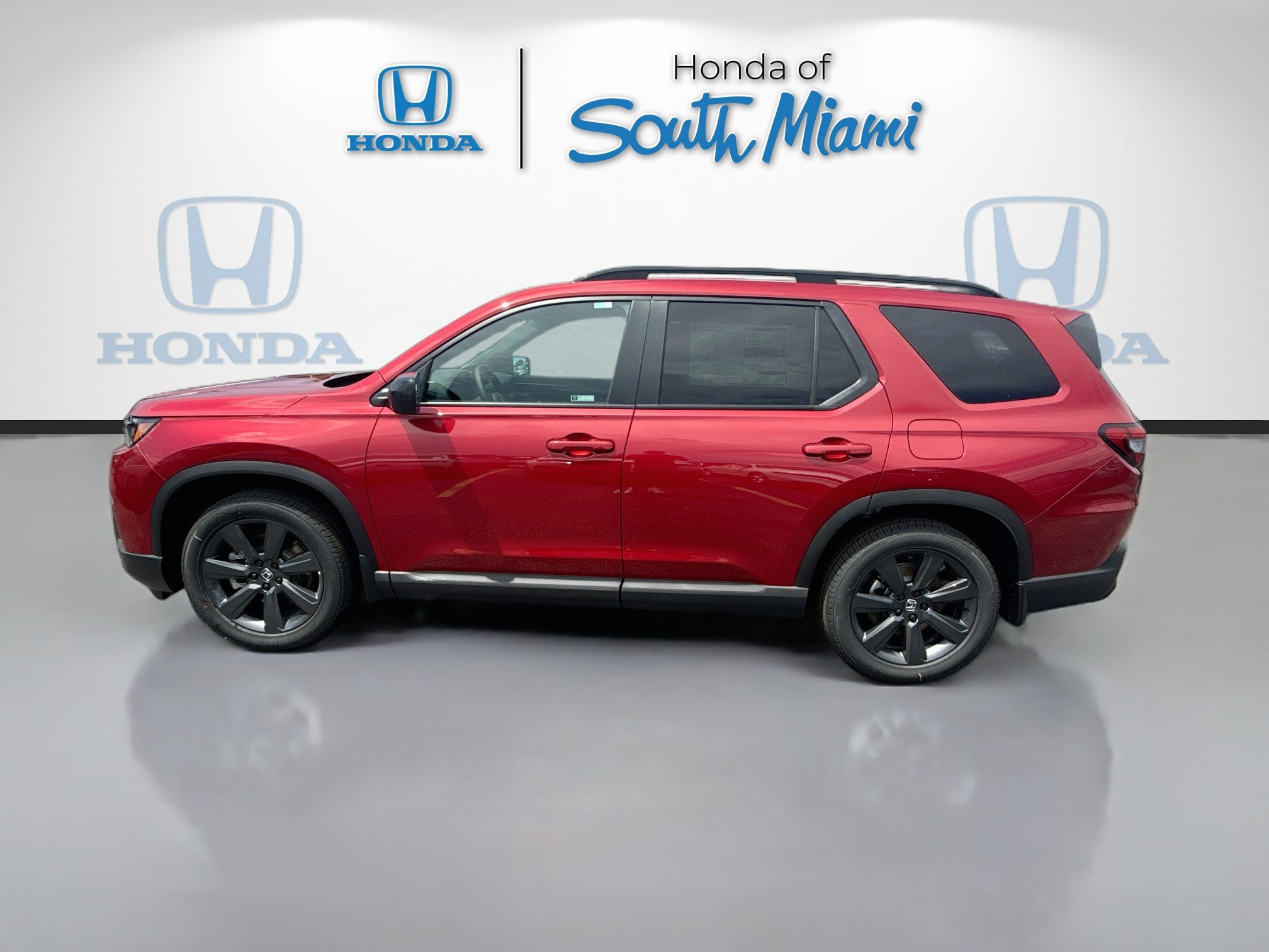 New 2026 Honda Pilot Sport image 4