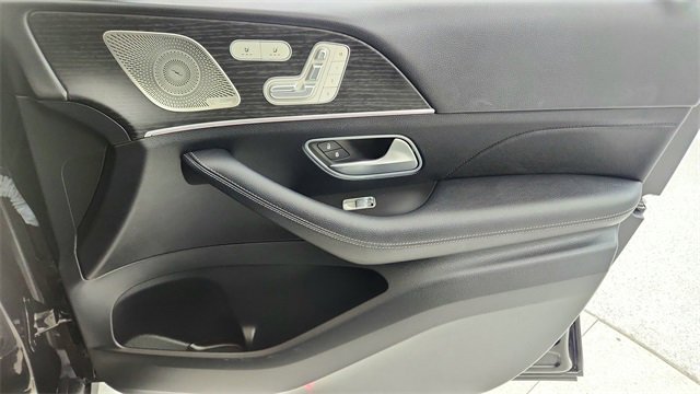 Used 2023 Mercedes-Benz GLE 450 4MATIC w/ AMG Line Exterior image 24