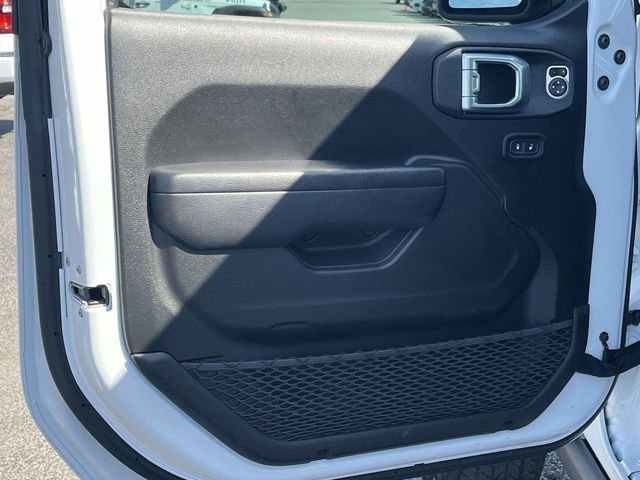 Used 2022 Jeep Gladiator Sport image 14