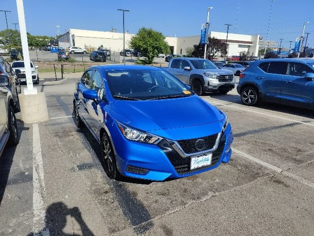 Used 2022 Nissan Versa SV FWD image 23