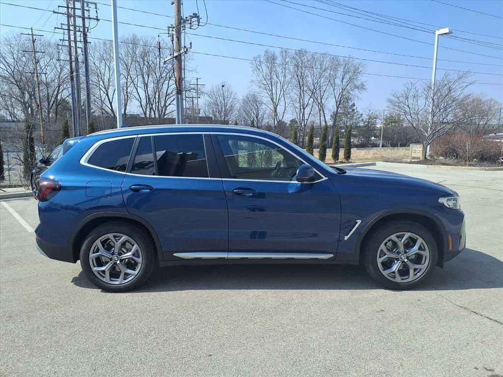 Used 2024 BMW X3 xDrive30i w/ Premium Package image 3