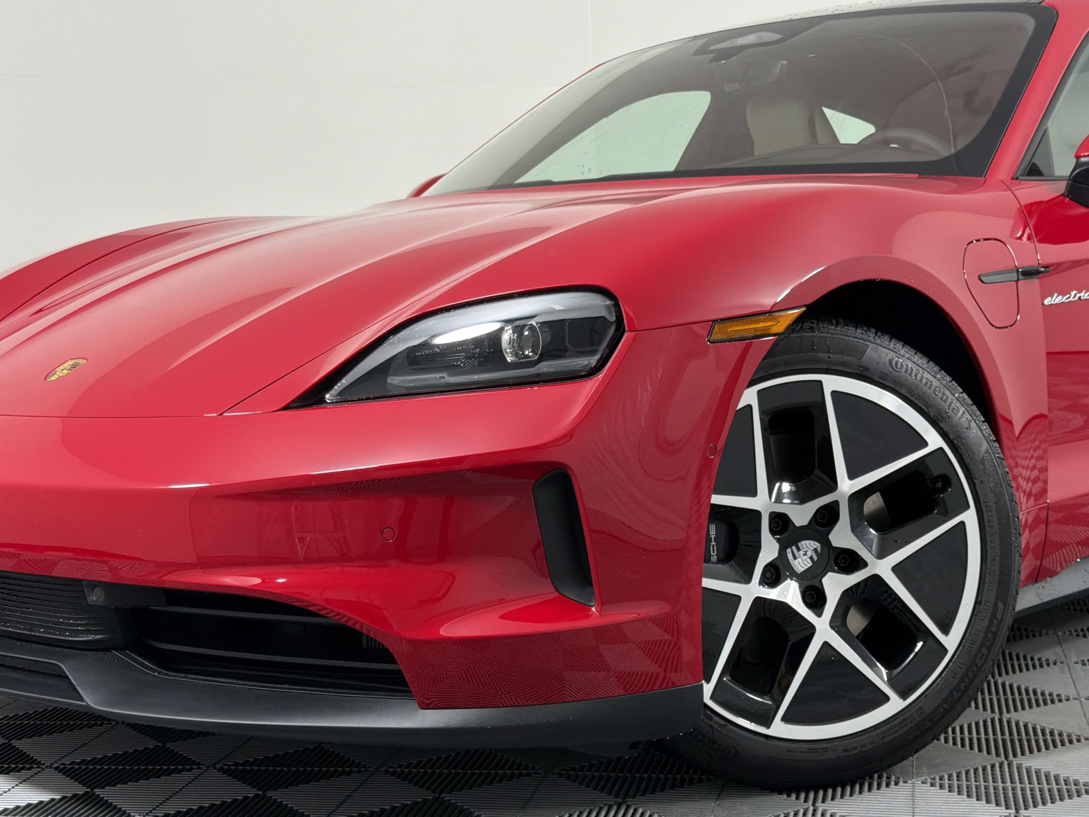 New 2026 Porsche Taycan AWD/4WD image 24