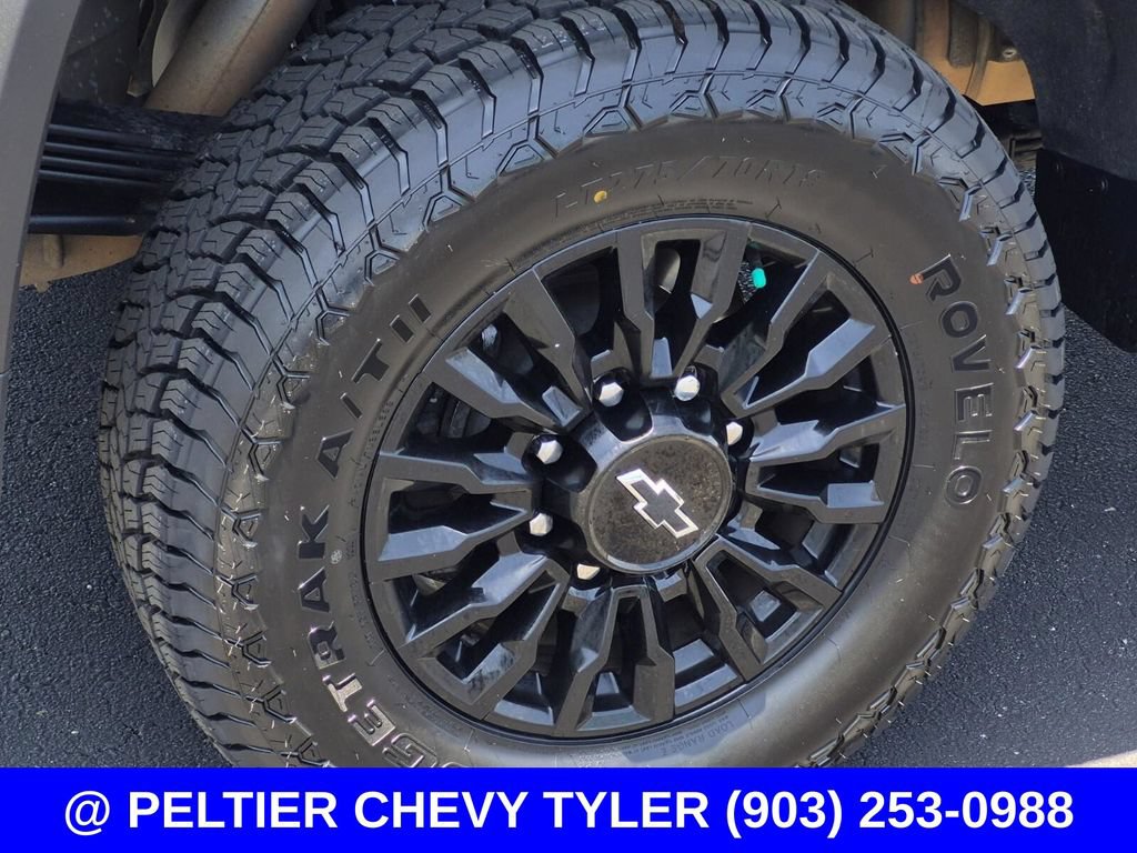 Used 2024 Chevrolet Silverado 2500 LTZ w/ LTZ Plus Package AWD/4WD image 7