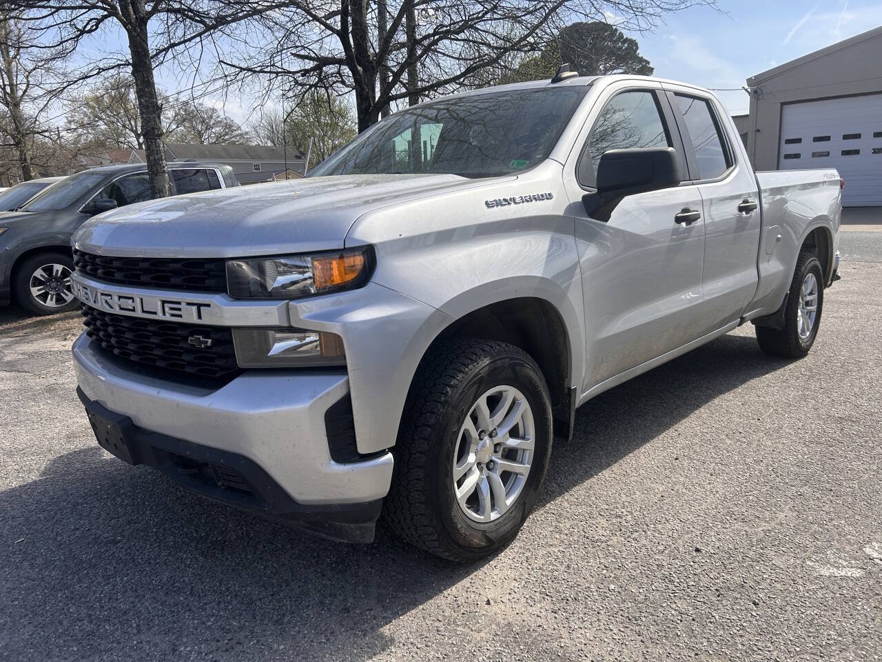Used 2021 Chevrolet Silverado 1500 Custom AWD/4WD image 3