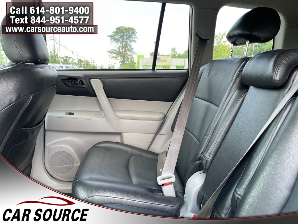Used 2012 Toyota Highlander FWD image 22