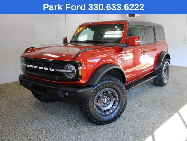 Used 2024 Ford Bronco Outer Banks AWD/4WD image 10
