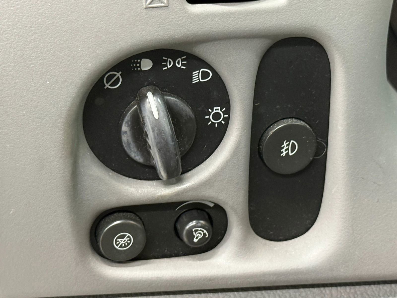 Used 2008 Chevrolet TrailBlazer LT w/ Sun And Sound Package RWD image 26
