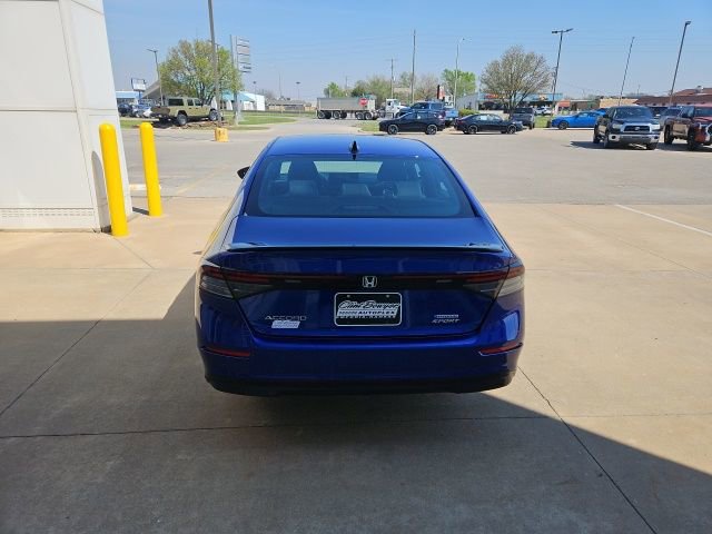 Used 2024 Honda Accord Sport image 4