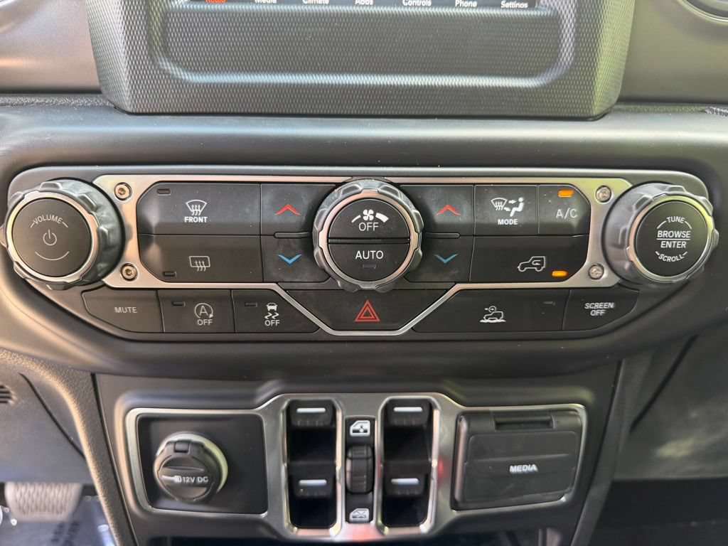 Used 2021 Jeep Wrangler Unlimited Sport AWD/4WD image 25