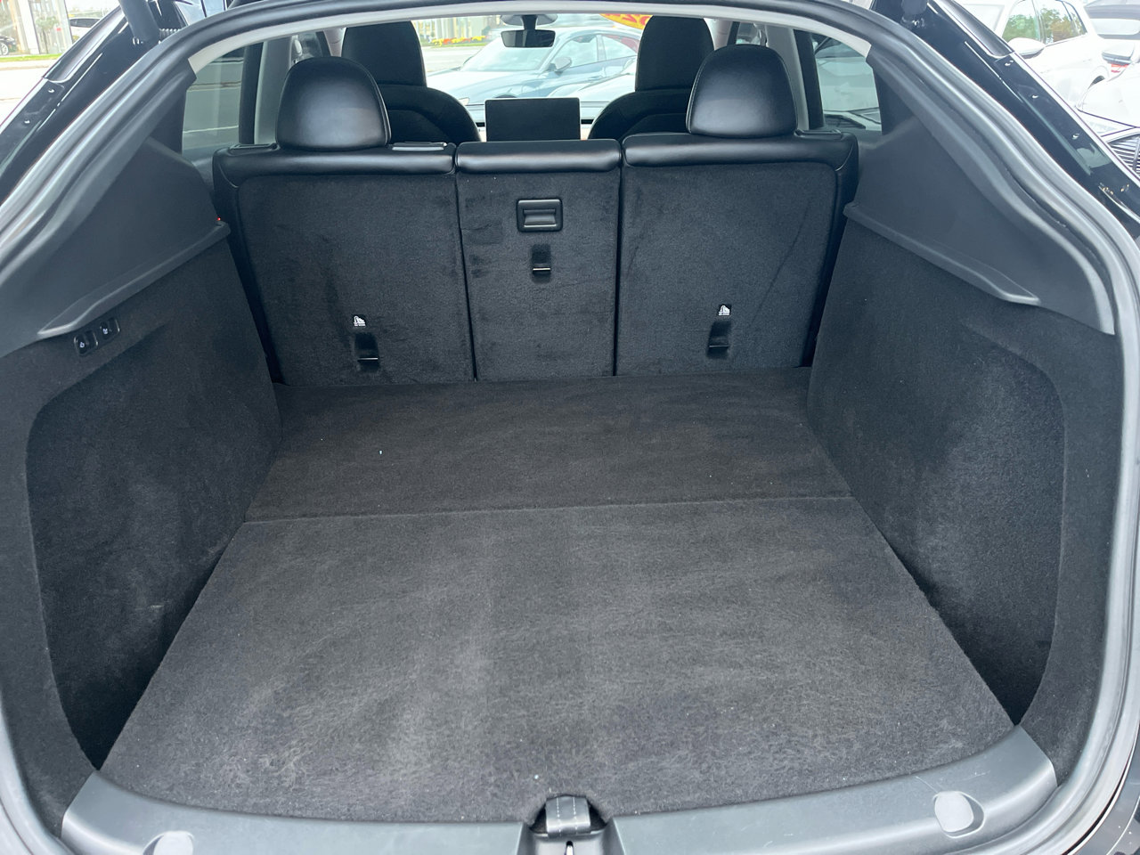 Used 2024 Tesla Model Y Long Range image 48