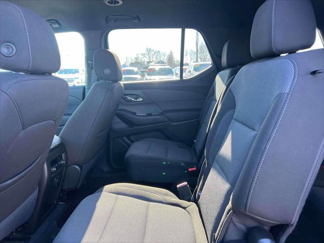 Used 2022 Chevrolet Traverse LT image 9