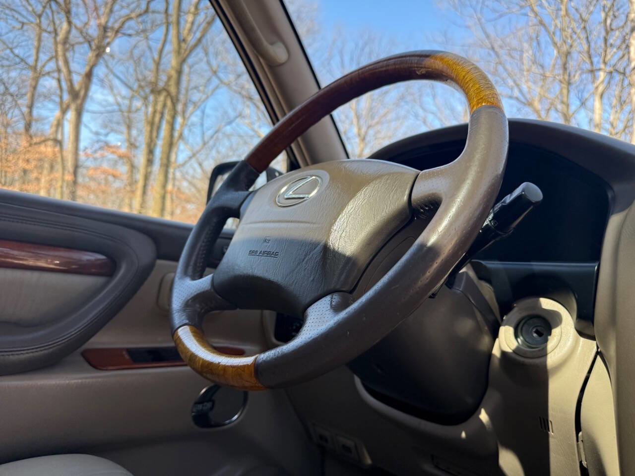 Used 2001 Lexus LX 470 4WD image 42