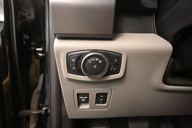 Used 2019 Ford F150 XLT w/ Equipment Group 302A Luxury AWD/4WD image 23