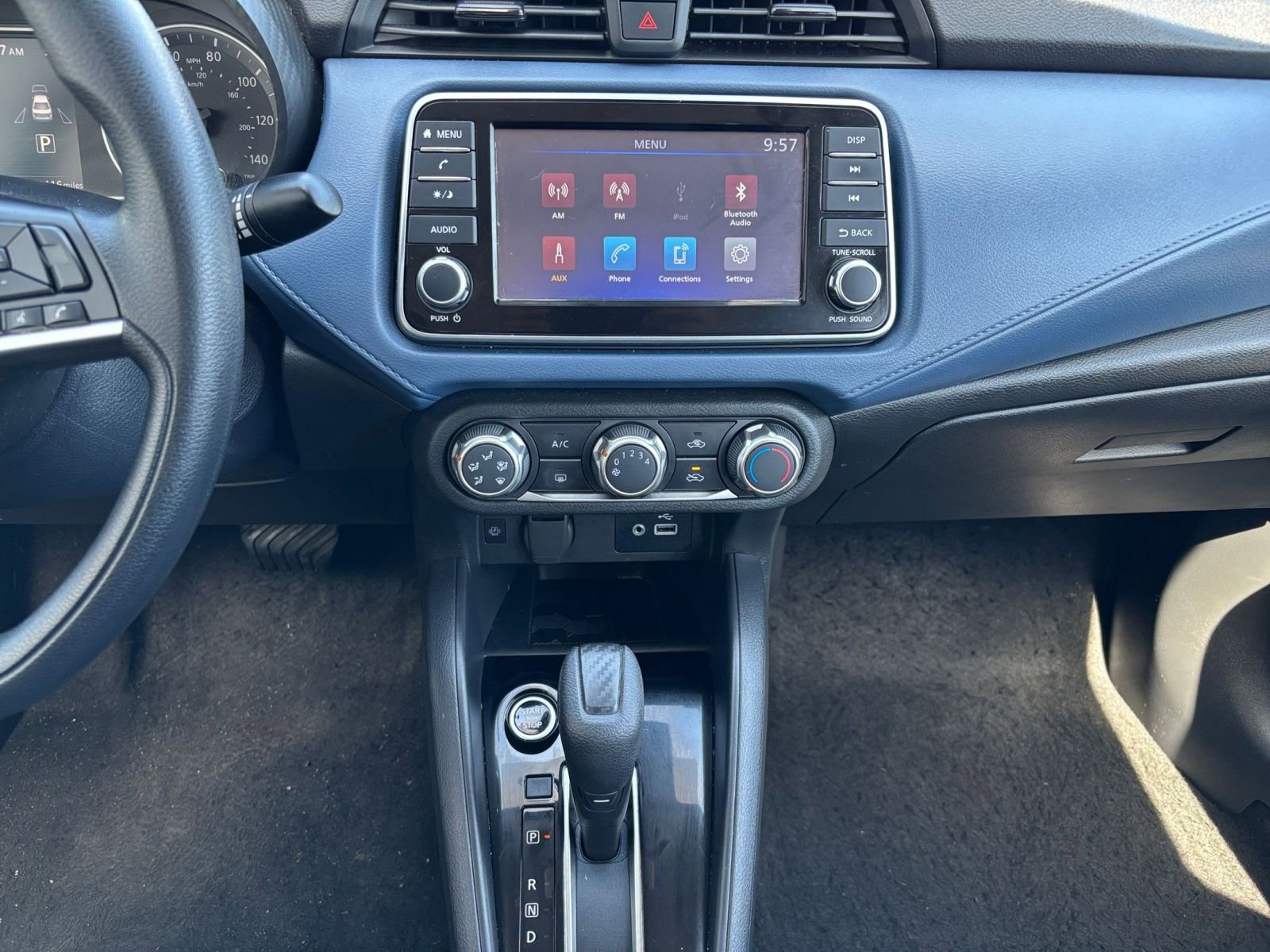 Used 2025 Nissan Versa SV FWD image 17