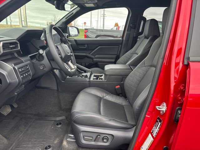 Used 2025 Toyota 4Runner TRD Off-Road Premium AWD/4WD image 9