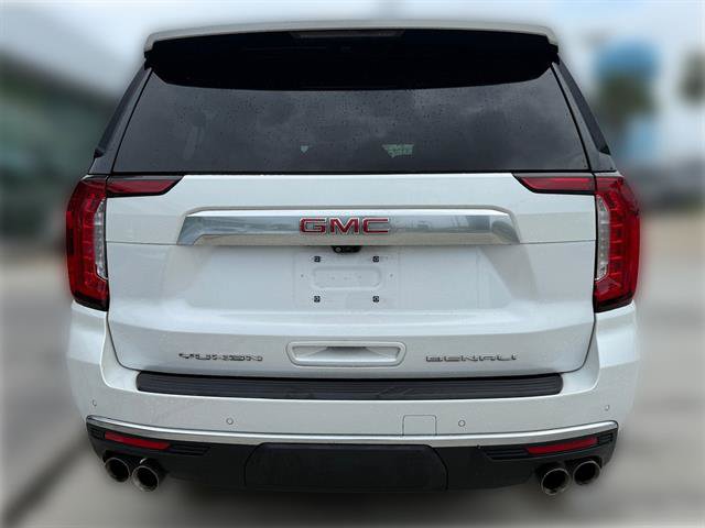 Used 2023 GMC Yukon XL Denali w/ Denali Reserve Package RWD image 6